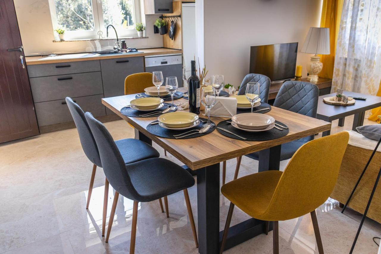 Apartman Luma Кърк Екстериор снимка