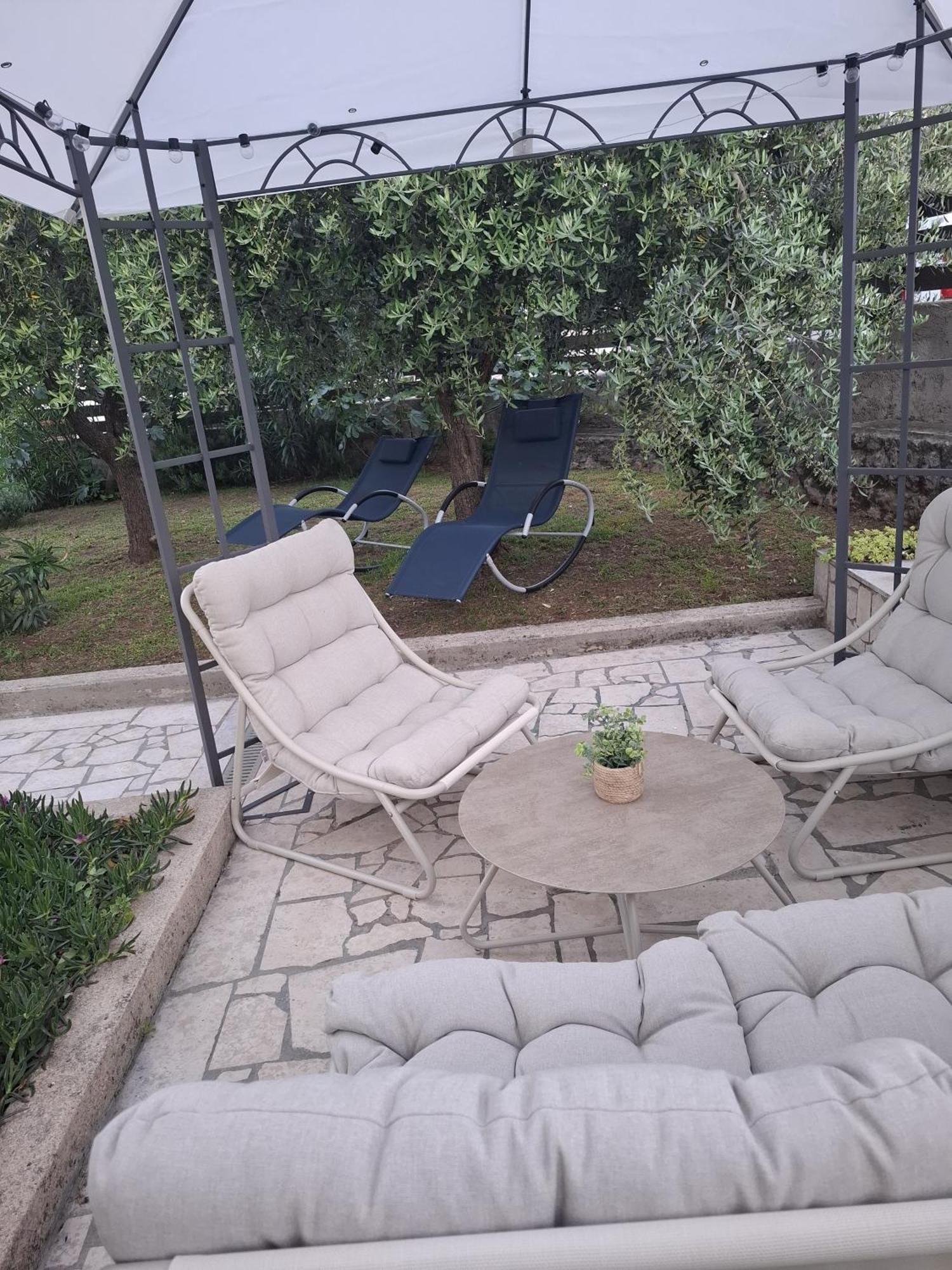 Apartman Luma Кърк Екстериор снимка